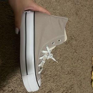 Brand new, never worn fall color light brown converse, size 7
